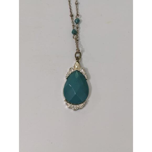 Avon Teardrop Necklace Silver Tone Blue Acrylic Cabochon New with Tag - Picture 3 of 5